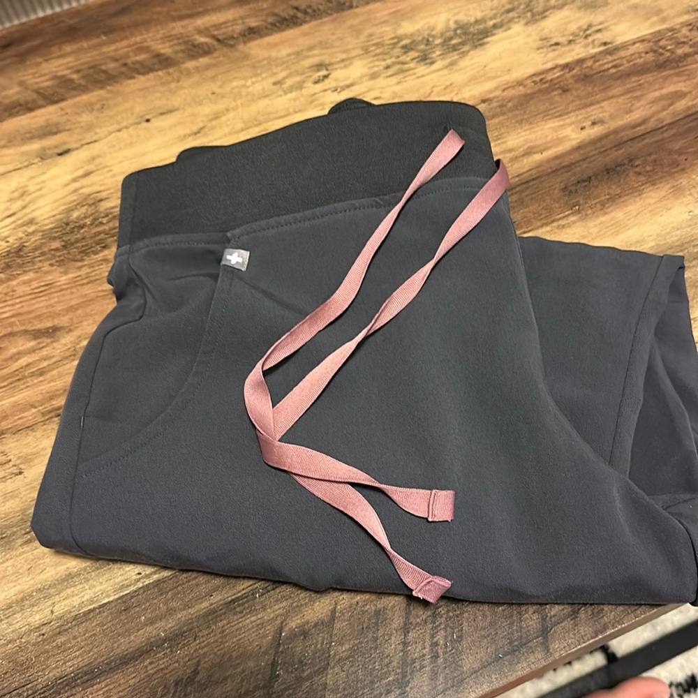 Charcoal figs Zamora joggers Petite medium